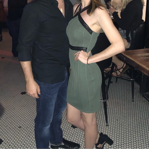 Cross front bodycon dress - Picture 5 of 5